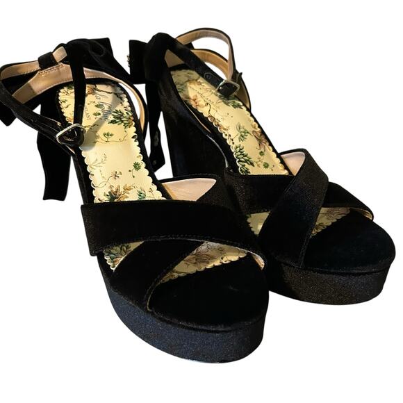 Antonio Melani + Nicola Bathie Black 11M Velvet Lila Bow Platform Pumps Women's - Picture 2 of 11